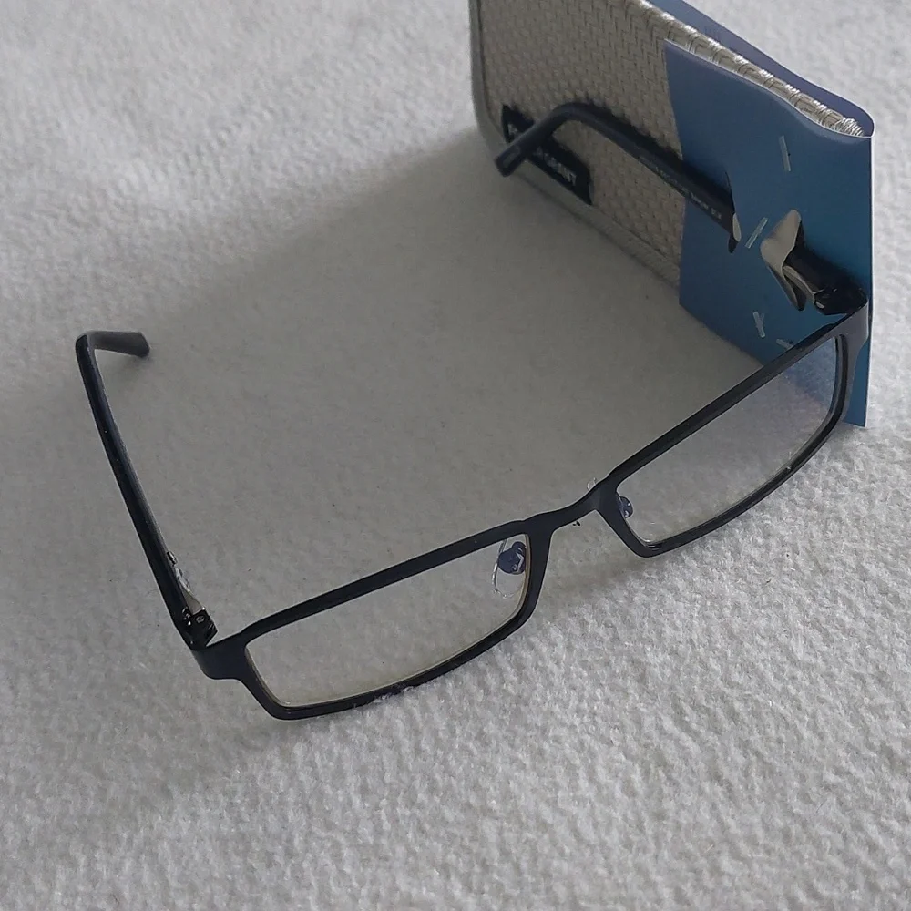 Foster Grant Multi Focus Reading Glasses NWT